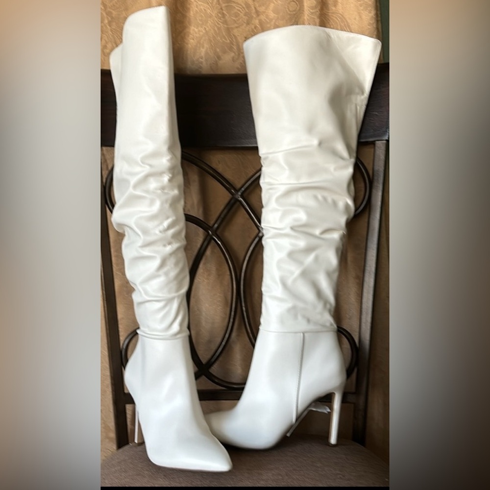 White Slouch High-Heel Knee Boots
